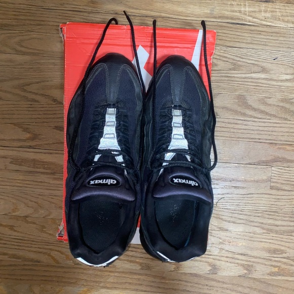 Nike Air Max 95s - Picture 3 of 3